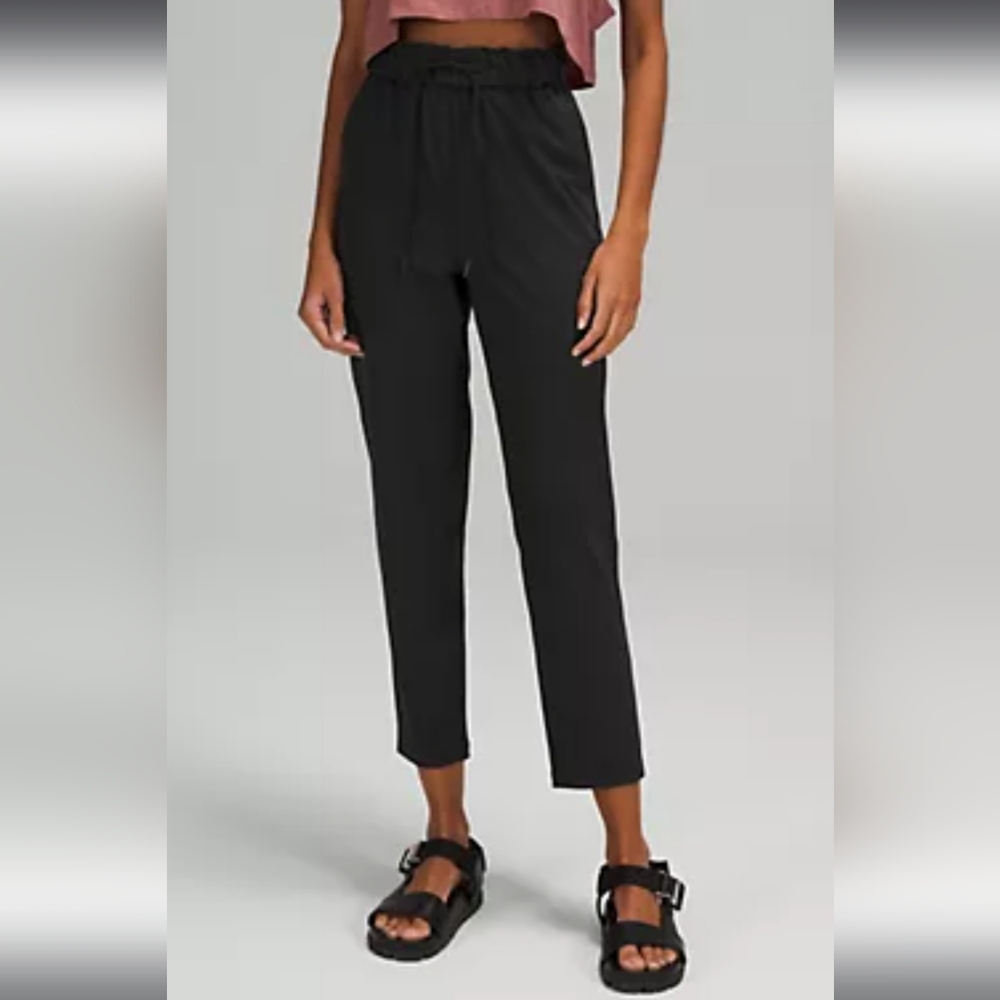 Lululemon Stretch Highrise Pant In 7/8 Length Size 4